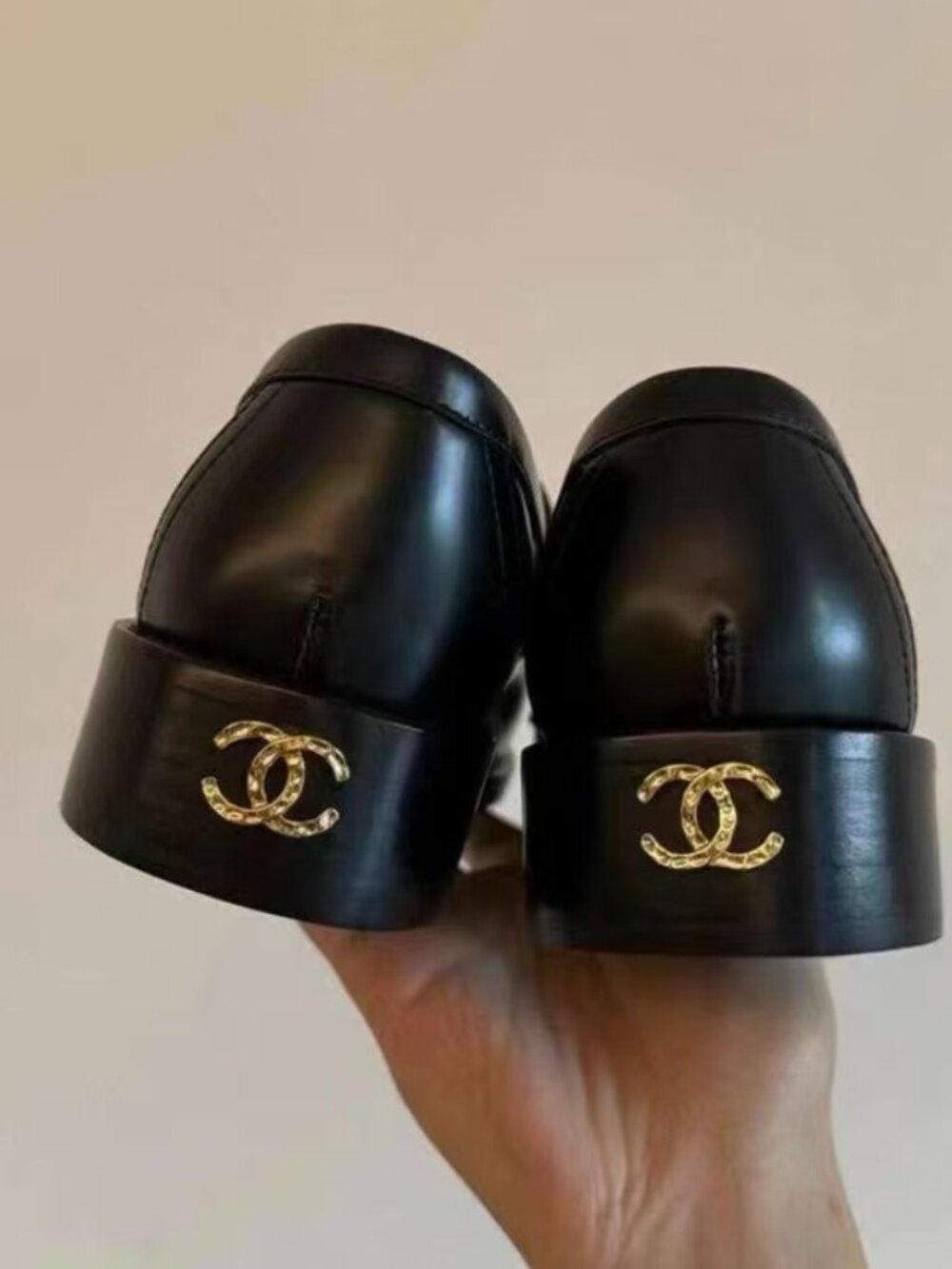 Chanel Black Leather CC Logo Loafers Size 38 - Picture 3 of 5
